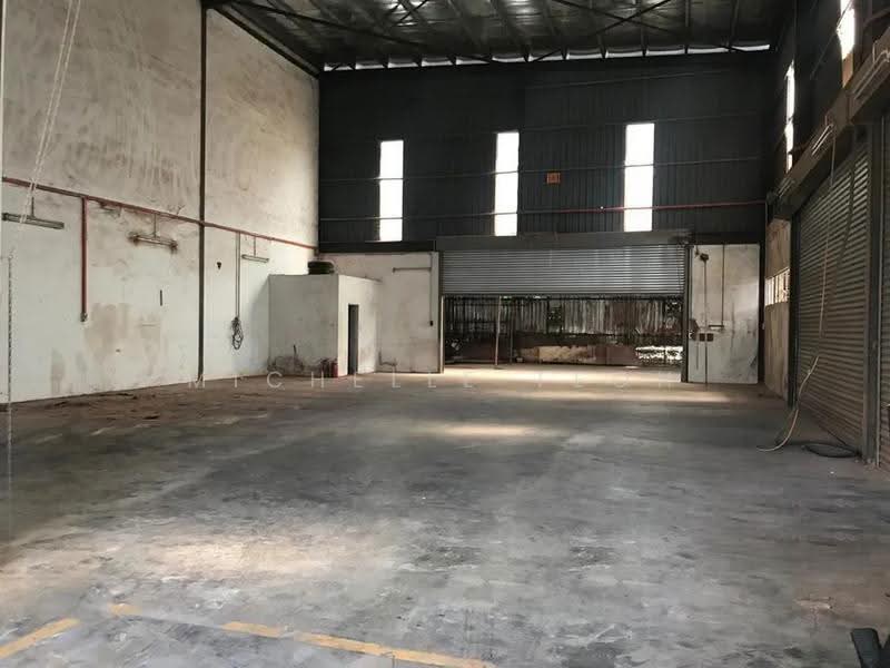Semi-D Factory for Rent in Kawasan Perindustrian Bukit Serdang (Seri Kembangan) - Michelle Teoh - Interior - PropertyGuru.com.my