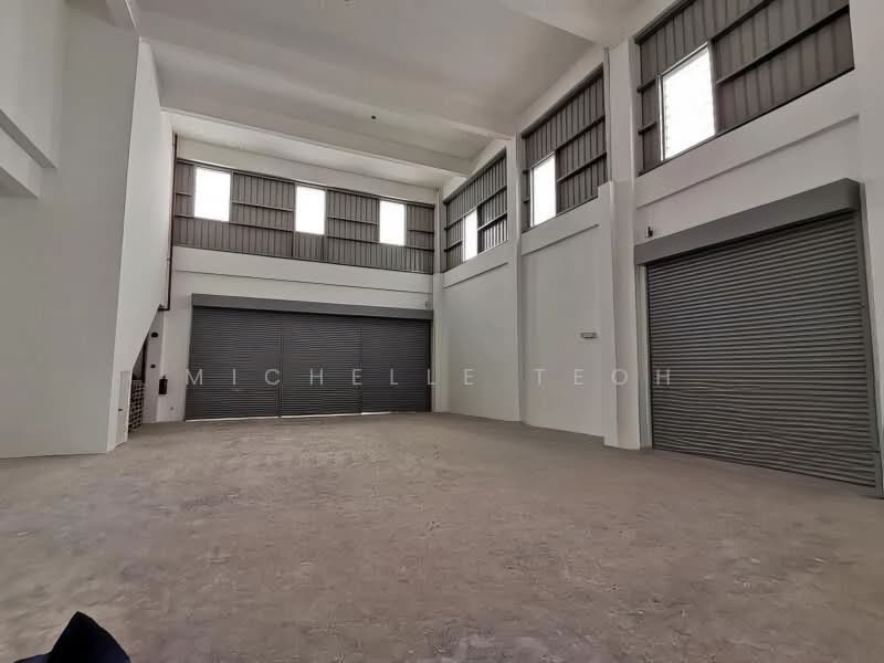 Semi-D Factory for Rent in Kawasan Perindustrian Bukit Serdang (Seri Kembangan) - Michelle Teoh - Interior - PropertyGuru.com.my