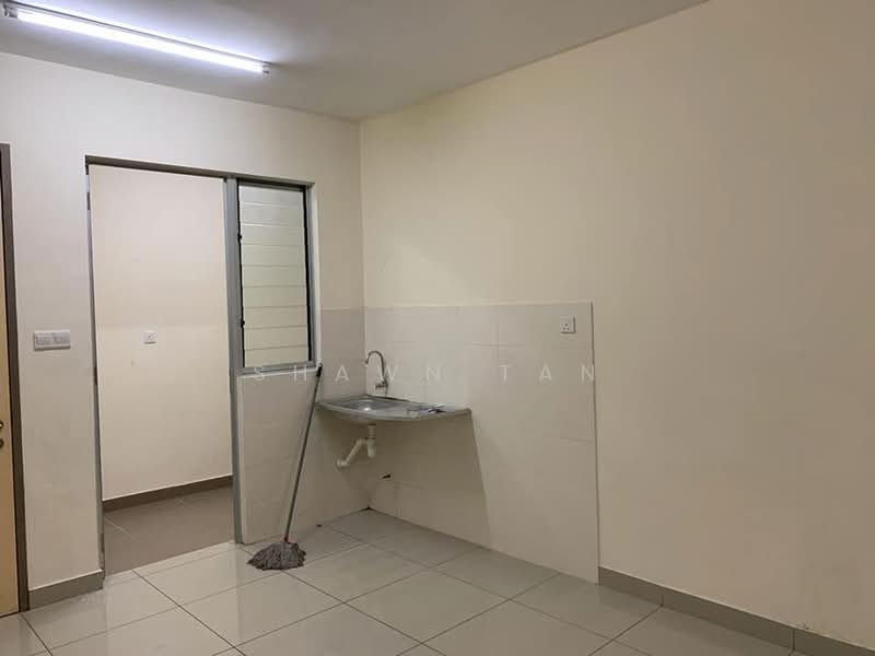 Service Residence for Sale at Platinum Lake PV 21 - Shawn Tan - Kitchen - PropertyGuru.com.my