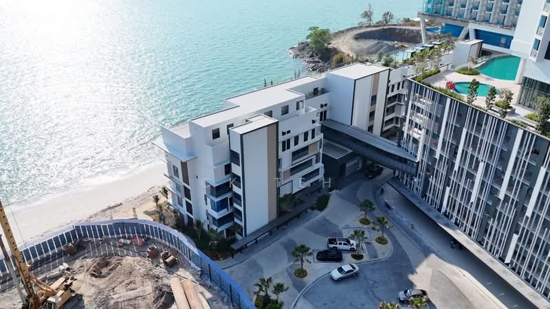 Pangsapuri untuk Dijual di Assana Serviced Suites @ Tropicana Cenang - CK TEH - Exterior - PropertyGuru.com.my