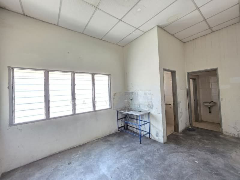 Shop for Sale in Bercham (Ipoh) - Gary Tang - Interior - PropertyGuru.com.my