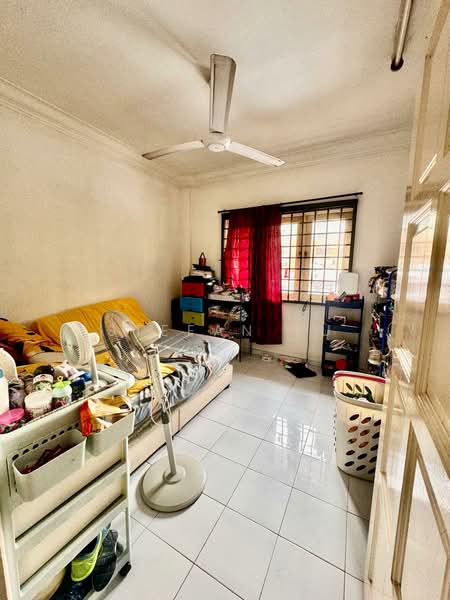 Pangsapuri untuk Dijual di Lily & Jasmine Apartment - Stefan Yu - Bedroom - PropertyGuru.com.my