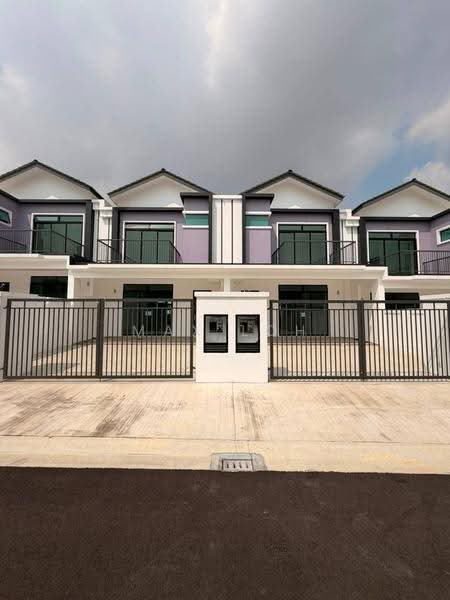 2-storey Terraced House for Sale in Taman Mount Austin (Tebrau) - Max Loh - Exterior - PropertyGuru.com.my