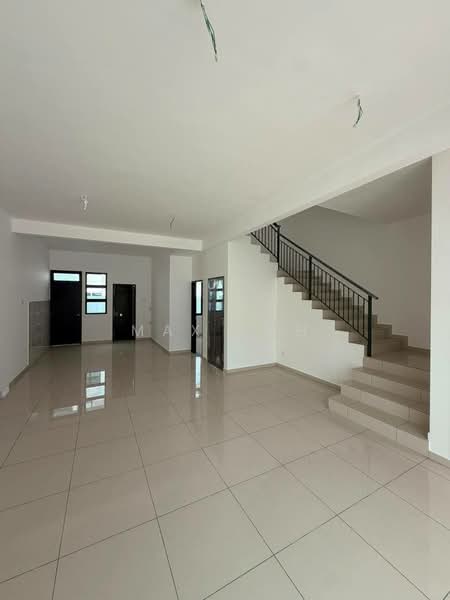2-storey Terraced House for Sale in Taman Mount Austin (Tebrau) - Max Loh - Living Room - PropertyGuru.com.my