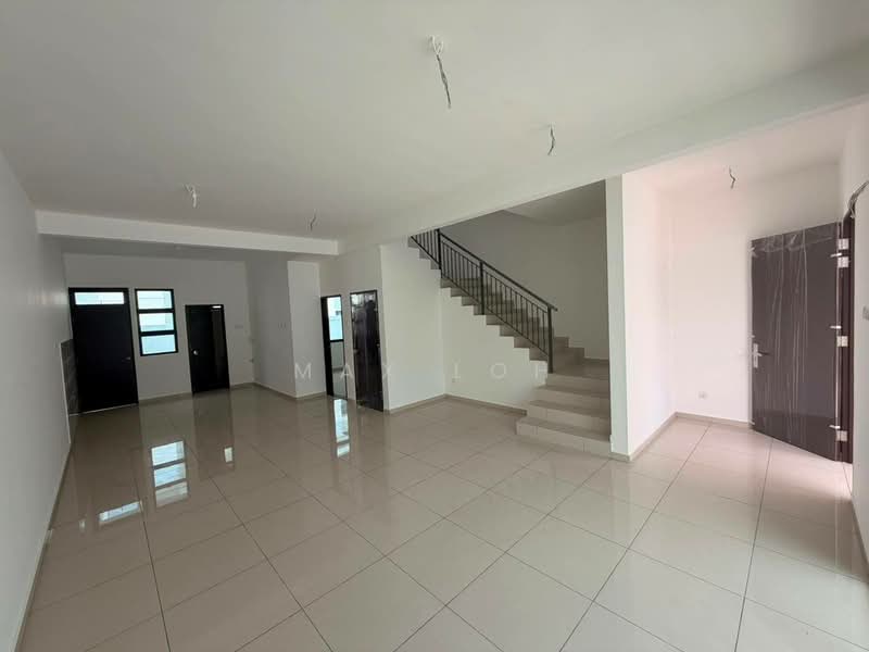 2-storey Terraced House for Sale in Taman Mount Austin (Tebrau) - Max Loh - Living Room - PropertyGuru.com.my