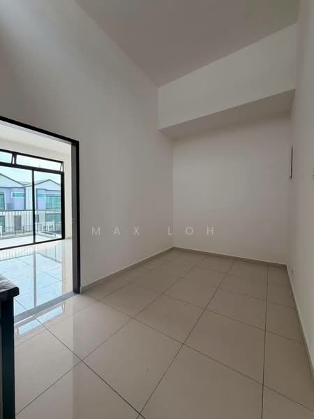 2-storey Terraced House for Sale in Taman Mount Austin (Tebrau) - Max Loh - Interior - PropertyGuru.com.my