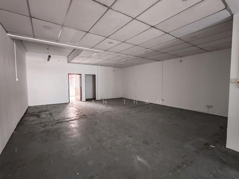 Shop / Office for Rent in Bandar Baru Permas Jaya (Permas Jaya) - Alan Tham - Interior - PropertyGuru.com.my
