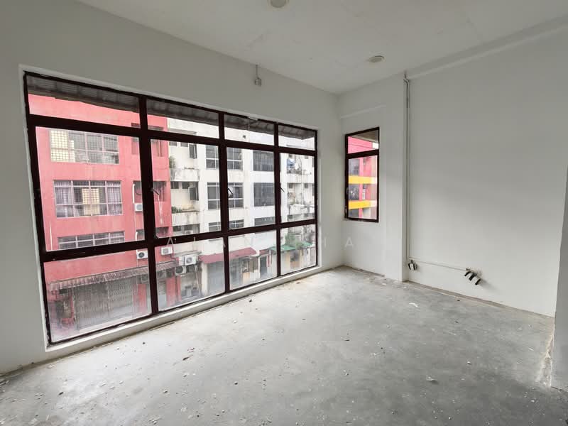 Shop / Office for Rent in Bandar Baru Permas Jaya (Permas Jaya) - Alan Tham - Interior - PropertyGuru.com.my