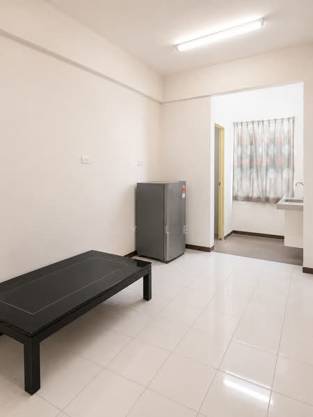 Kondominium untuk Dijual di Tanjung Samudera Condominium - Eddy Leow - Living Room - PropertyGuru.com.my