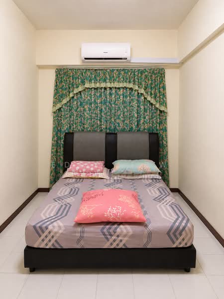 Kondominium untuk Dijual di Tanjung Samudera Condominium - Eddy Leow - Bedroom - PropertyGuru.com.my