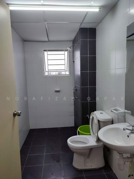 Pangsapuri untuk Disewa di PPA1M Selasih - NoraFizah Gapar - Bathroom - PropertyGuru.com.my