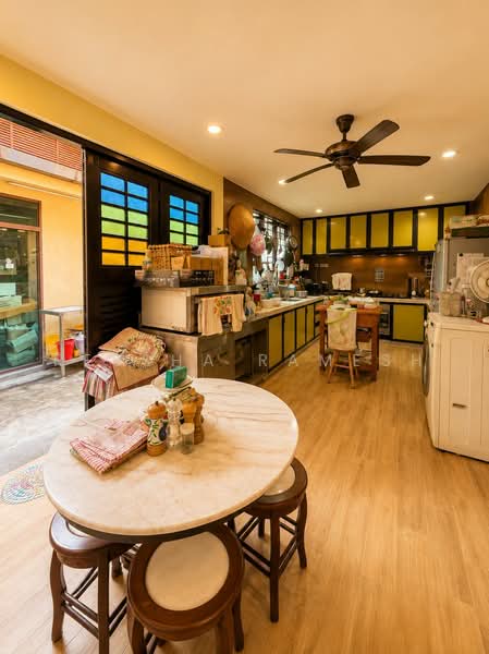 Rumah Berkembar untuk Dijual di Batu Ferringhi (Penang) - Ressha Ramesh - Kitchen - PropertyGuru.com.my