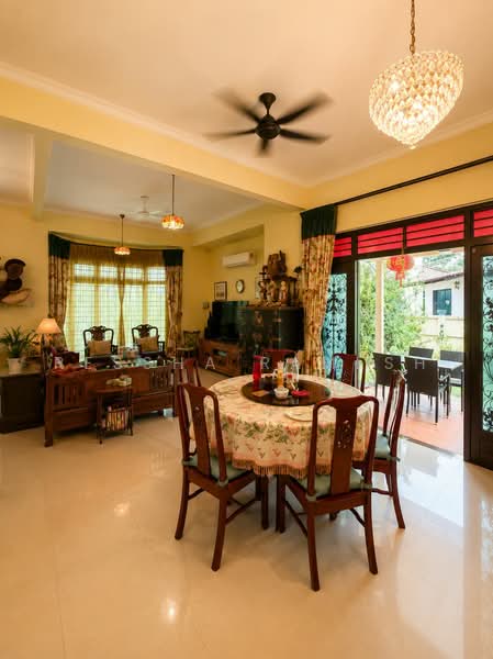Rumah Berkembar untuk Dijual di Batu Ferringhi (Penang) - Ressha Ramesh - Living Room - PropertyGuru.com.my