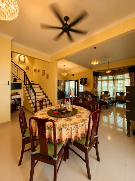 Rumah Berkembar untuk Dijual di Batu Ferringhi (Penang) - Ressha Ramesh - Living Room - PropertyGuru.com.my