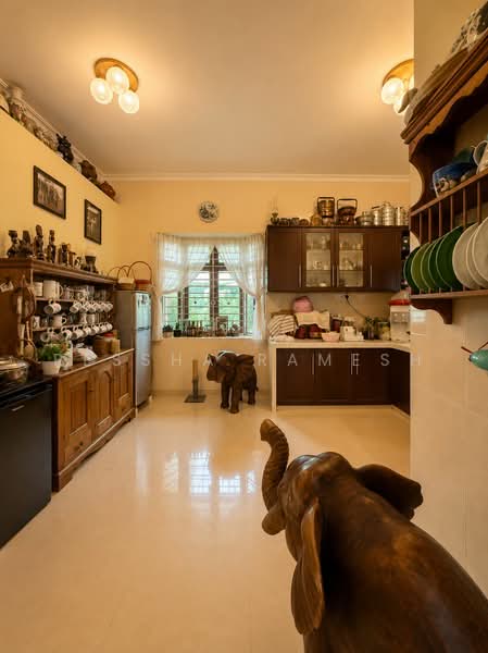 Rumah Berkembar untuk Dijual di Batu Ferringhi (Penang) - Ressha Ramesh - Kitchen - PropertyGuru.com.my