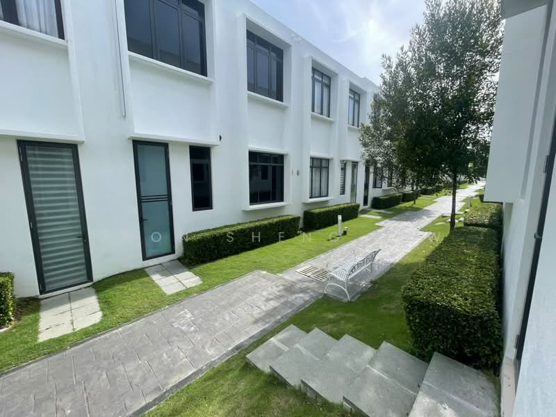 2-storey Terraced House for Sale in Eco Majestic (Semenyih) - Soon Sheng Law - Exterior - PropertyGuru.com.my