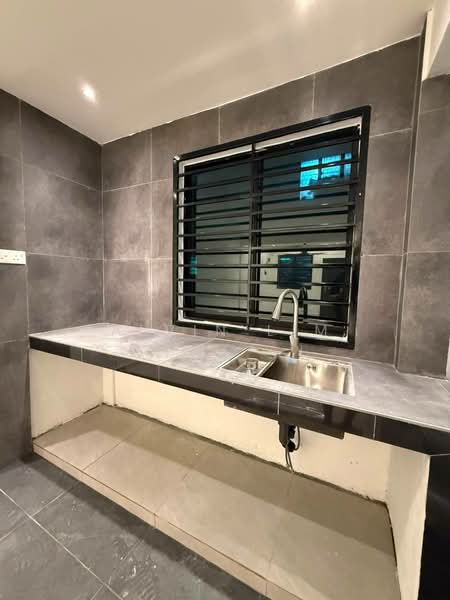 Rumah Flat untuk Disewa di Flat Taman Ungku Tun Aminah - Alvin Lim - Kitchen - PropertyGuru.com.my
