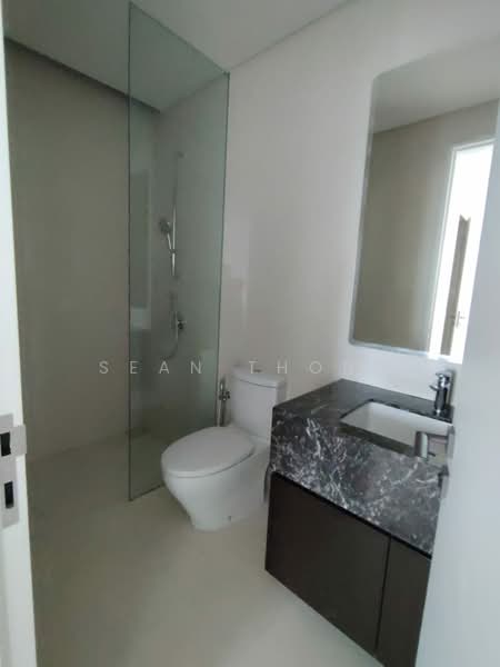 Kediaman Servis untuk Dijual di Pavilion Damansara Heights - Sean Thong - Bathroom - PropertyGuru.com.my