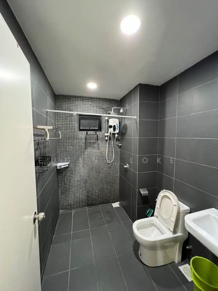 Condominium for Rent at Parkhill Residence - Eugene Loke - Bathroom - PropertyGuru.com.my
