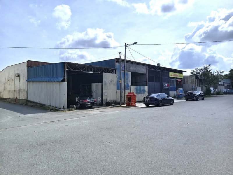 Kilang Teres untuk Dijual di Taman Mount Austin (Tebrau) - Karl Lim - Exterior - PropertyGuru.com.my