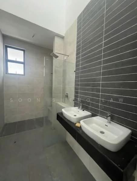 Cluster House for Sale in Eco Majestic (Semenyih) - Soon Sheng Law - Bathroom - PropertyGuru.com.my