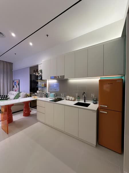Kediaman Servis untuk Dijual di Summer Suites - Residensi Bukit Meldrum - Kevin Tan - Kitchen - PropertyGuru.com.my