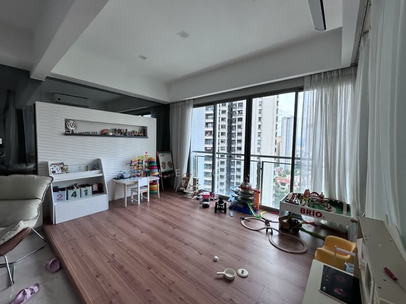 Condominium for Sale at 10 Mont Kiara @ MK10 - Lok Leng Jiak - Living Room - PropertyGuru.com.my