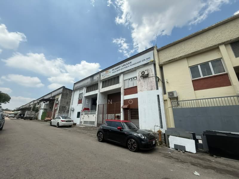 Kilang Teres untuk Dijual di Kawasan Perindustrian Daya (Tebrau) - Leon Oun - Exterior - PropertyGuru.com.my