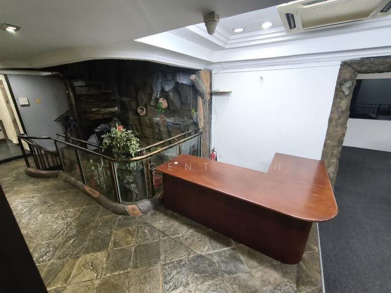 Shop / Office for Sale in Kepong (Kuala Lumpur) - Vincent Goh - Entrance - PropertyGuru.com.my
