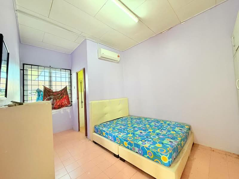 Rumah Teres 1-Tingkat untuk Dijual di Rawang (Selangor) - Kamaruzaman Omar - Bedroom - PropertyGuru.com.my