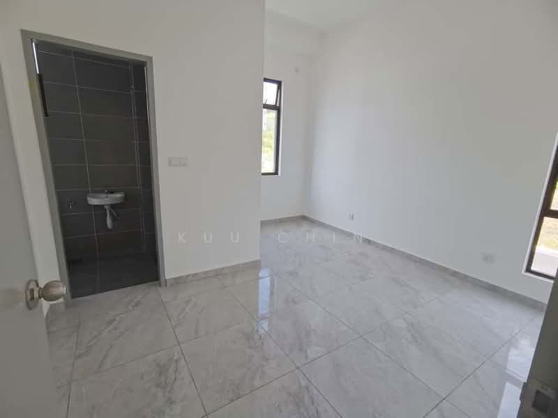 Rumah Teres 2-Tingkat untuk Dijual di Taman Mutiara (Kulai) - Kuu Chin - PropertyGuru.com.my