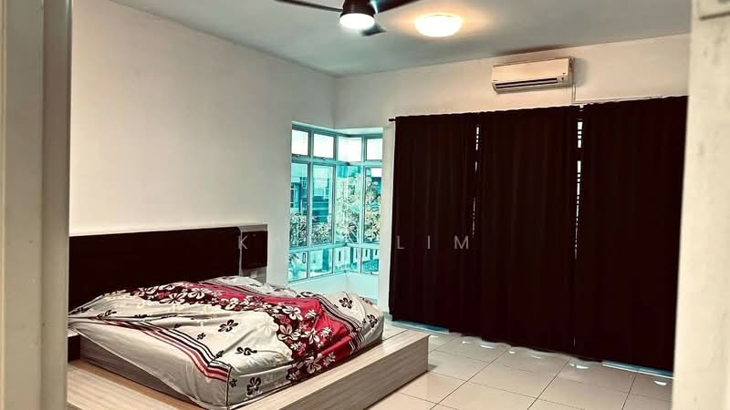 Rumah Kluster untuk Dijual di Taman Kempas Utama (Tebrau) - Karl Lim - Bedroom - PropertyGuru.com.my