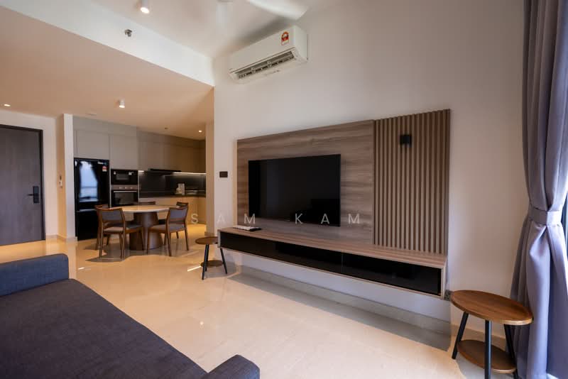 Kediaman Servis untuk Dijual di Marriott Residence @ Gurney - Sam Kam - Living Room - PropertyGuru.com.my