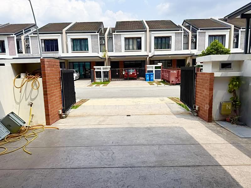 Rumah Teres untuk Dijual di Elmina (Shah Alam) - NORFADILAH ZAINUDDIN - Exterior - PropertyGuru.com.my