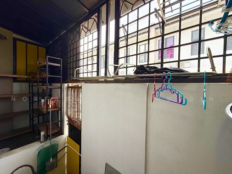 Rumah Teres untuk Dijual di Elmina (Shah Alam) - NORFADILAH ZAINUDDIN - Balcony - PropertyGuru.com.my