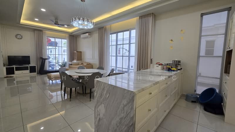 Rumah Kluster untuk Dijual di Eco Majestic (Semenyih) - Sharon Khong - Living Room - PropertyGuru.com.my
