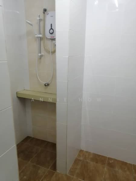 Kondominium untuk Dijual di Platinum Lake PV 15 - Annie How - Bathroom - PropertyGuru.com.my