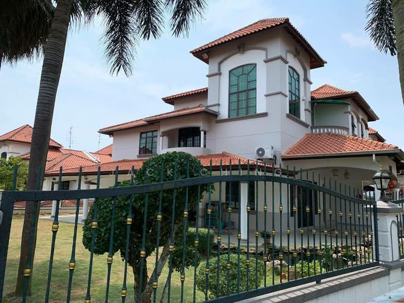 Semi-Detached House for Sale in Taman Pelangi Indah (Ulu Tiram) - Jack Ching - Exterior - PropertyGuru.com.my
