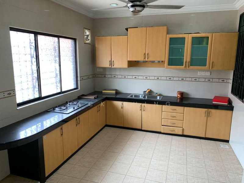Semi-Detached House for Sale in Taman Pelangi Indah (Ulu Tiram) - Jack Ching - Kitchen - PropertyGuru.com.my