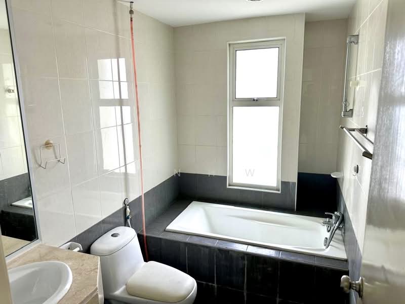 Kediaman Servis untuk Disewa di Birch Regency @ Penang Times Square - Ben Hew - Bathroom - PropertyGuru.com.my