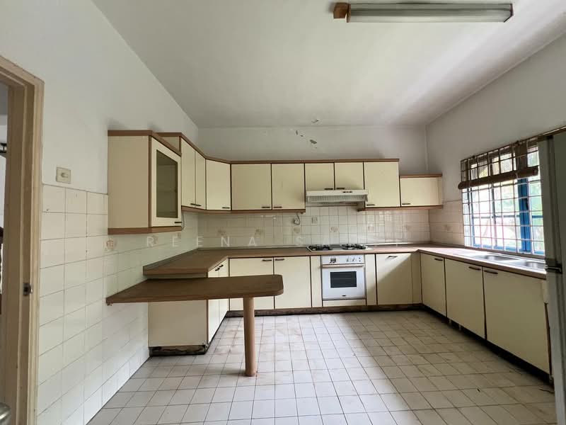 Bungalow House for Sale in Damansara Heights (Kuala Lumpur) - Reena Sarif - Kitchen - PropertyGuru.com.my