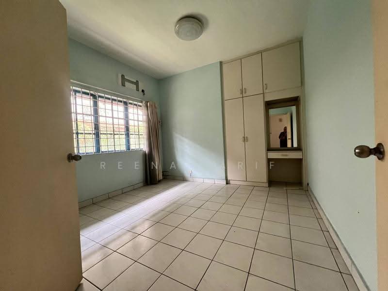Bungalow House for Sale in Damansara Heights (Kuala Lumpur) - Reena Sarif - Bedroom - PropertyGuru.com.my