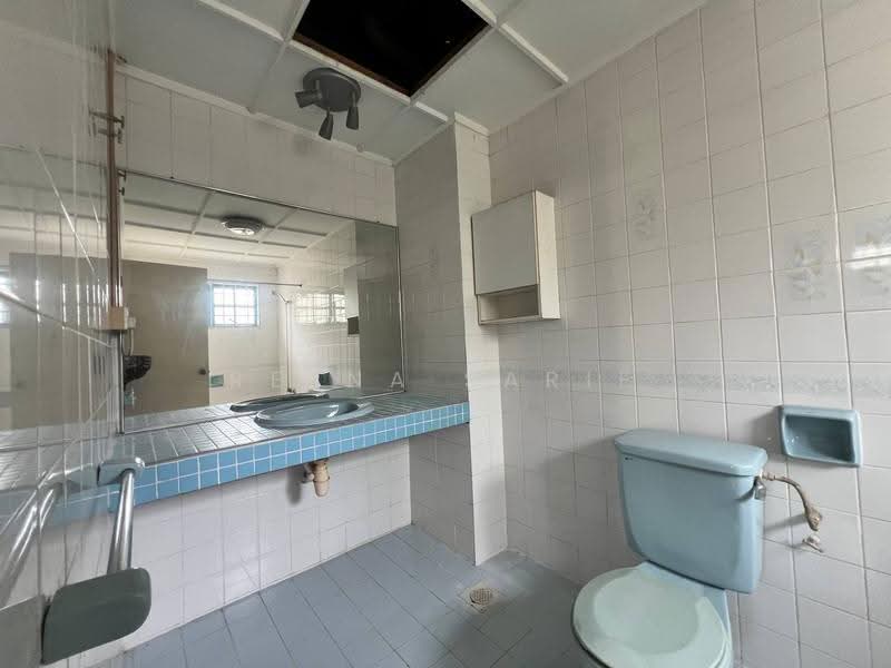Bungalow House for Sale in Damansara Heights (Kuala Lumpur) - Reena Sarif - Bathroom - PropertyGuru.com.my