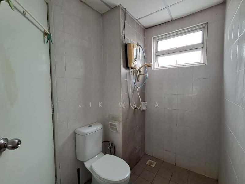 Condominium for Sale at Sterling - Jik Wafa - Bathroom - PropertyGuru.com.my