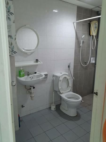 Condominium for Sale at Sterling - Jik Wafa - Bathroom - PropertyGuru.com.my