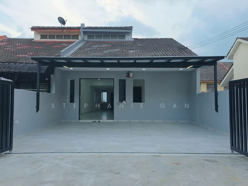 1-storey Terraced House for Sale in Taman Puteri Wangsa (Ulu Tiram) - Stephanie Gan - Exterior - PropertyGuru.com.my