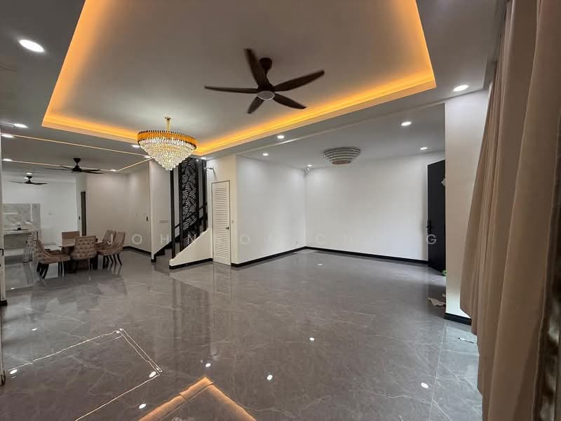 Rumah Berkembar untuk Dijual di Setia Tropika (Johor Bahru) - Johnson Chong - Living Room - PropertyGuru.com.my