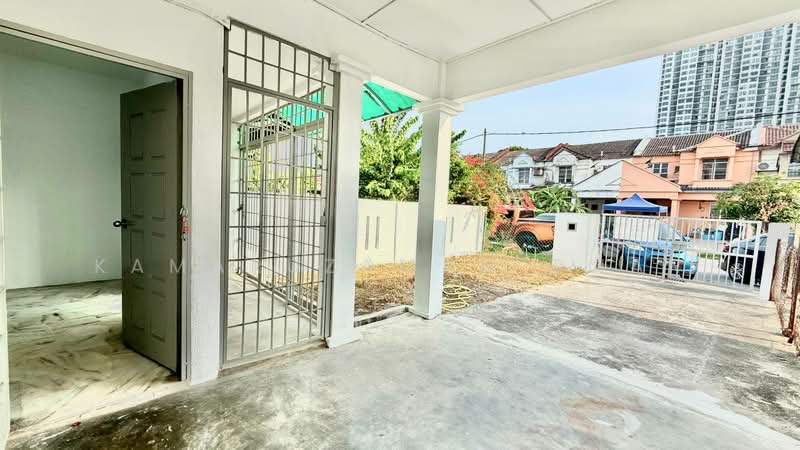 Rumah Teres 2-Tingkat untuk Dijual di Subang Jaya (Selangor) - Kamaruzaman Omar - Exterior - PropertyGuru.com.my