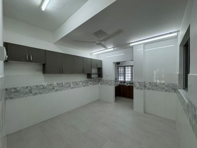Rumah Teres 2-Tingkat untuk Disewa di Batu Caves (Selangor) - Wallace Wong - Kitchen - PropertyGuru.com.my