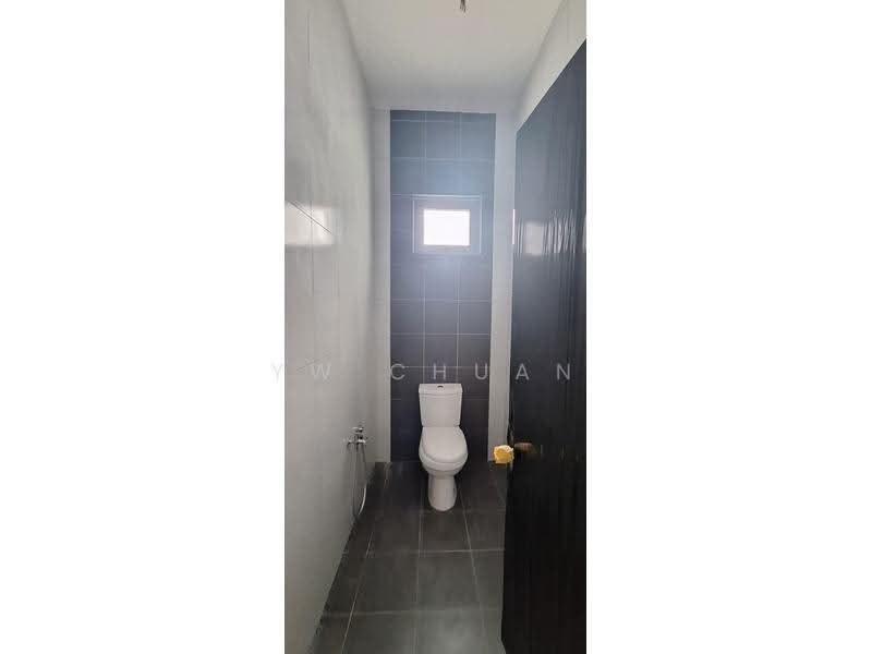 Kedai untuk Disewa di Taman Sutera (Kajang) - YW Chuan - Bathroom - PropertyGuru.com.my